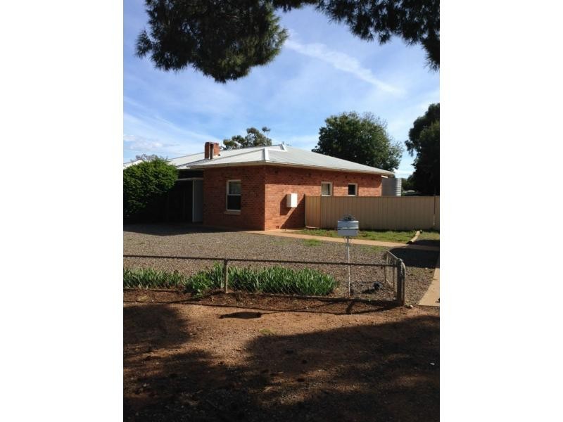 26 Gadd Avenue, Crystal Brook SA 5523