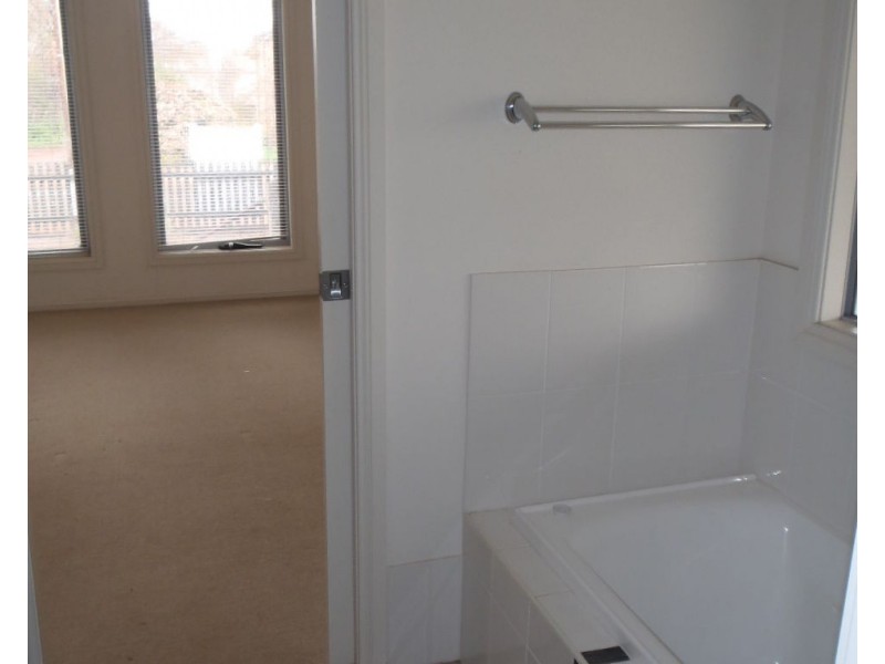 26 Houghton Street, Jamestown SA 5491