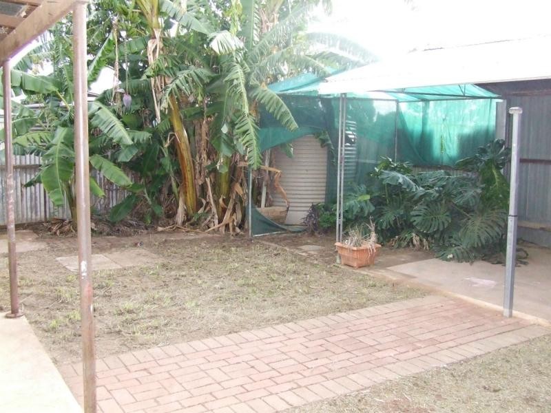 2 Symonds Street, Crystal Brook SA 5523