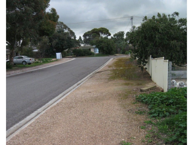 2 Elias Street, Maitland SA 5573