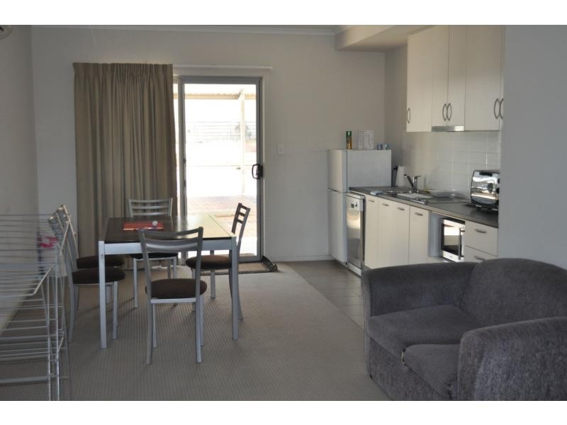 19 45-47 Stuart Road, Roxby Downs SA 5725