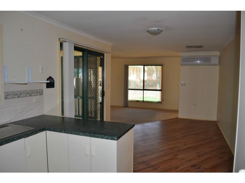 10/30 Burgoyne Street, The Dunes Estate, Roxby Downs SA 5725