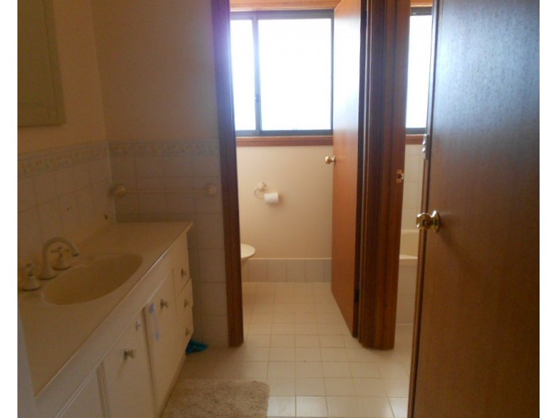 33 Finniss Street, Roxby Downs SA 5725