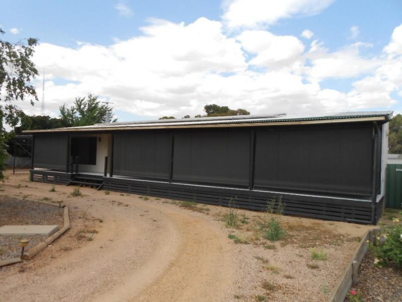 56 West Terrace, Laura SA 5480