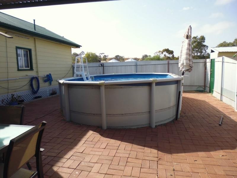 4 Busbridge Road, Crystal Brook SA 5523