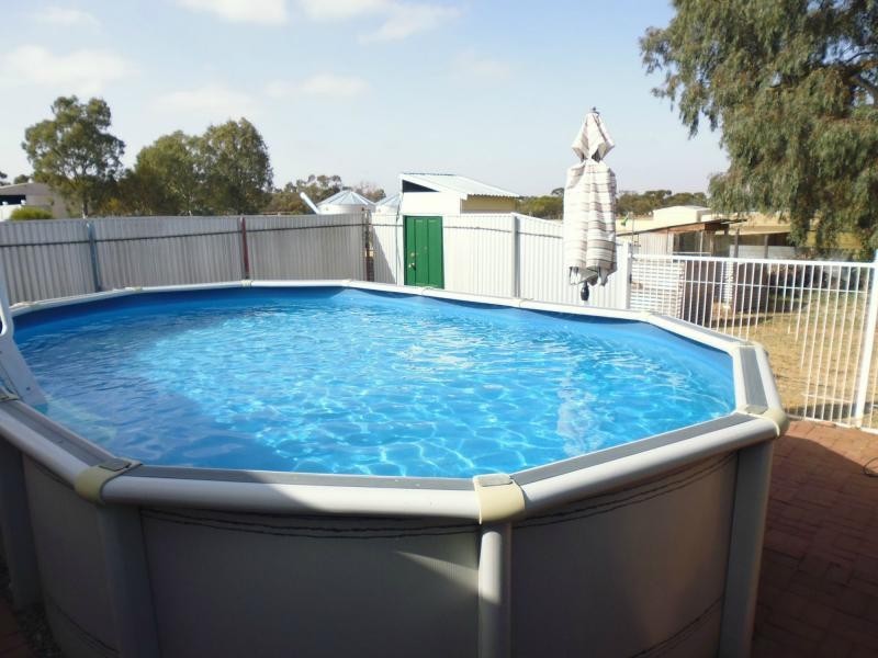 4 Busbridge Road, Crystal Brook SA 5523