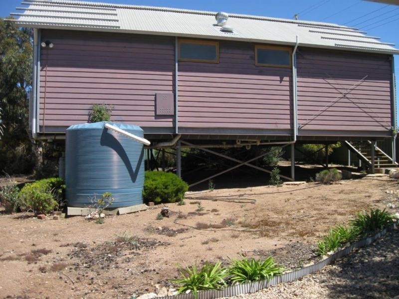 16 Wells Terrace, Price SA 5570