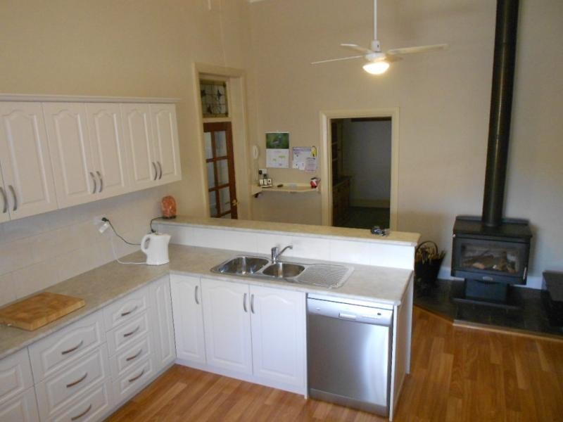 13 King Edward Terrace, Jamestown SA 5491