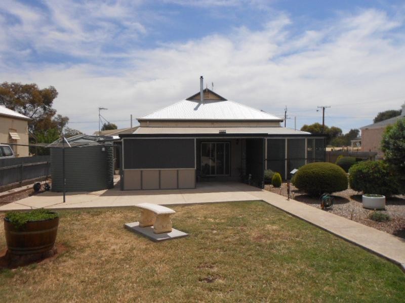 13 King Edward Terrace, Jamestown SA 5491