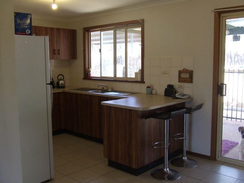 86 Axehead Road, Roxby Downs SA 5725