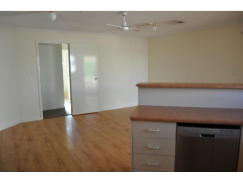 66 Stuart Road, Roxby Downs SA 5725