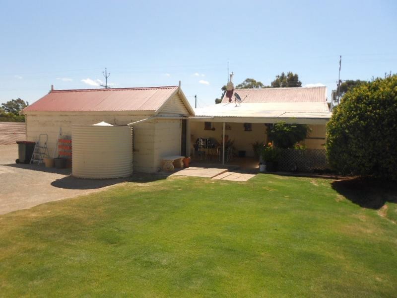 11 Boucaut Road, Jamestown SA 5491
