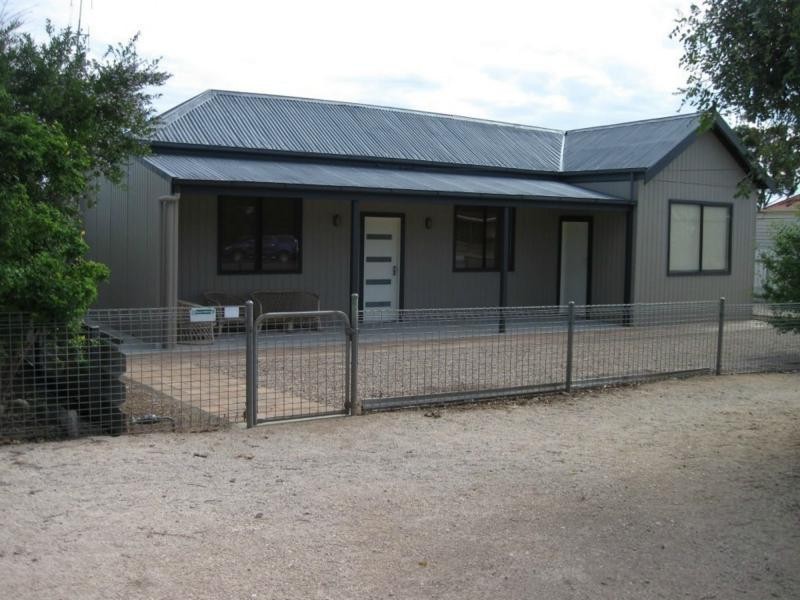 28-30 Samuel Street, Maitland SA 5573