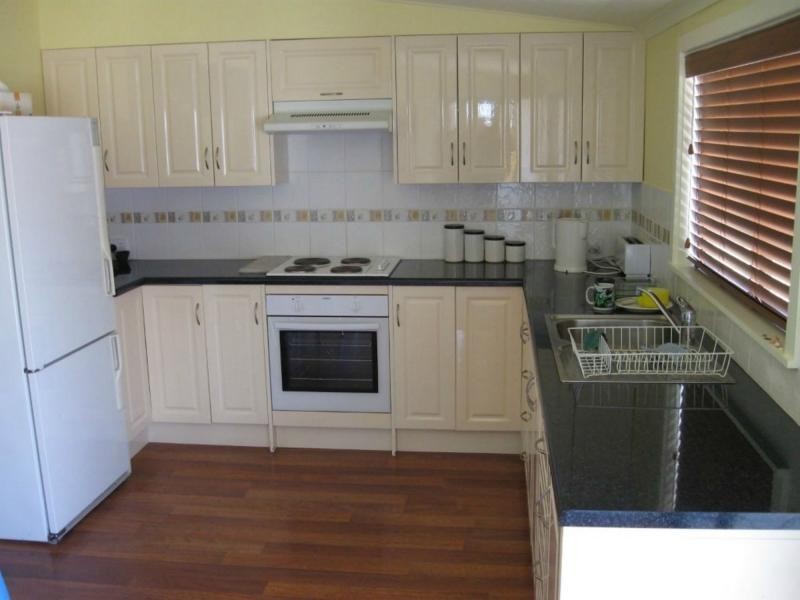 28-30 Samuel Street, Maitland SA 5573