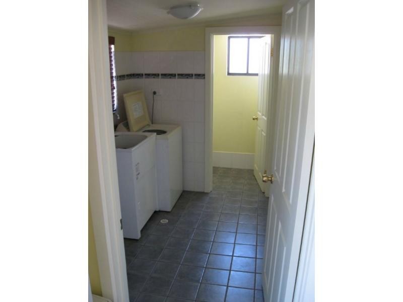 28-30 Samuel Street, Maitland SA 5573