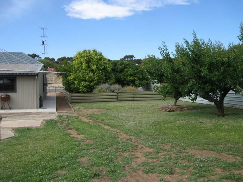 28-30 Samuel Street, Maitland SA 5573