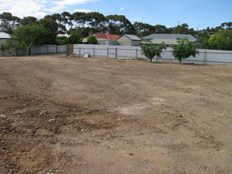 28-30 Samuel Street, Maitland SA 5573