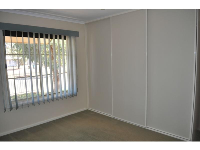 80 Stuart road, Roxby Downs SA 5725