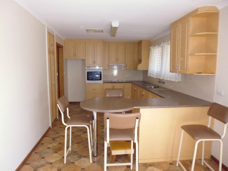 4 Casey Road, Port Broughton SA 5522