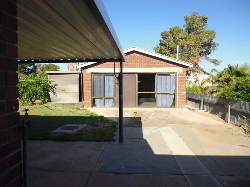 4 Casey Road, Port Broughton SA 5522