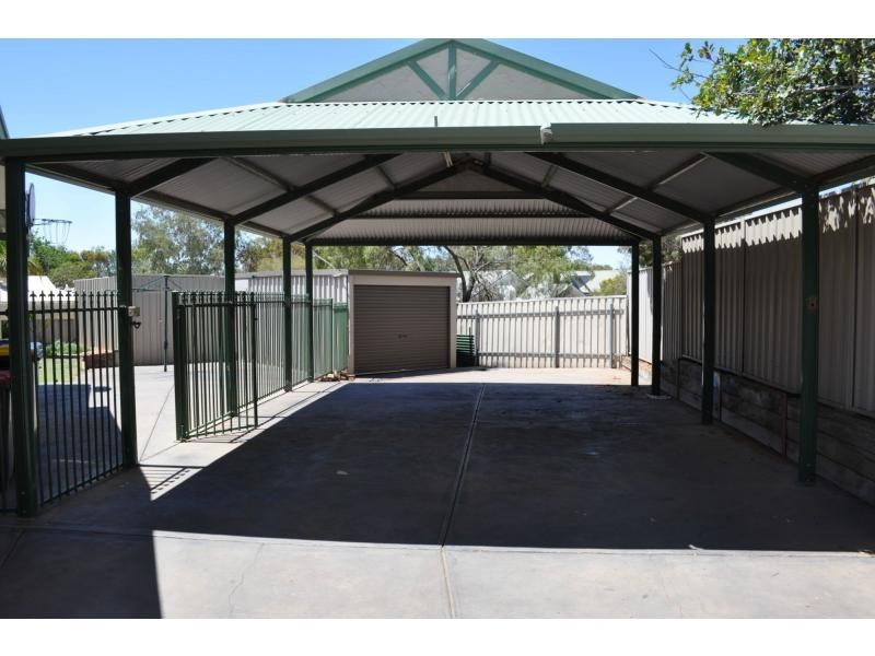 7 Emeroo Street, Roxby Downs SA 5725