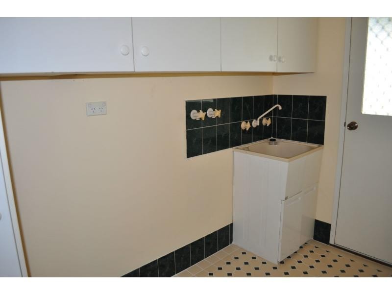 7 Emeroo Street, Roxby Downs SA 5725