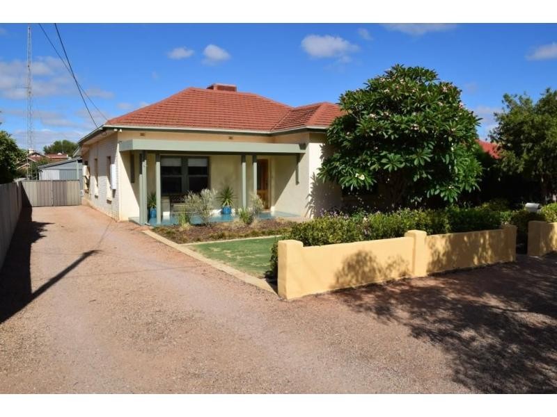 4 Eyre Road, Crystal Brook SA 5523