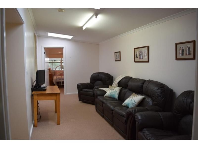 4 Eyre Road, Crystal Brook SA 5523