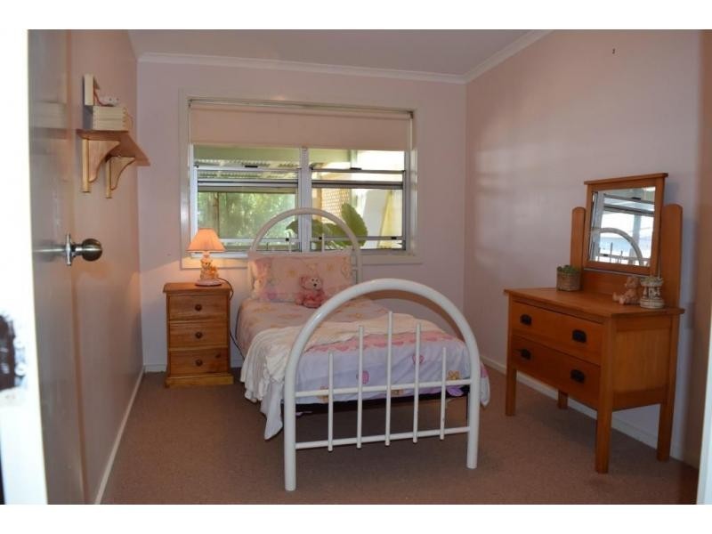 4 Eyre Road, Crystal Brook SA 5523