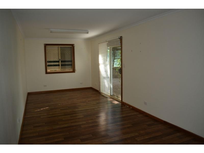 113 STUART Road, Roxby Downs SA 5725