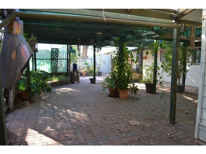 113 STUART Road, Roxby Downs SA 5725