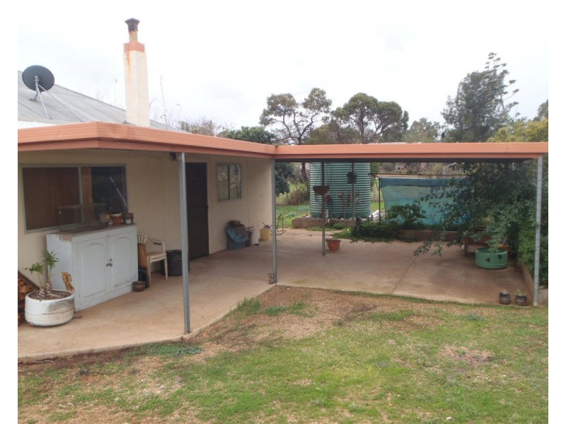 11 Casuarina Street, Wirrabara SA 5481