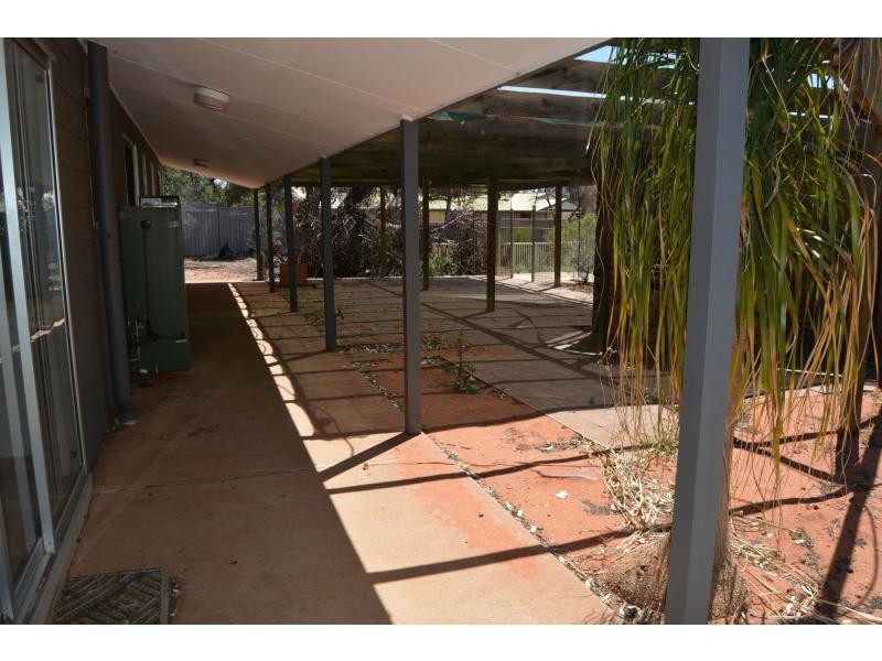 26 Wangianna Street, Roxby Downs SA 5725