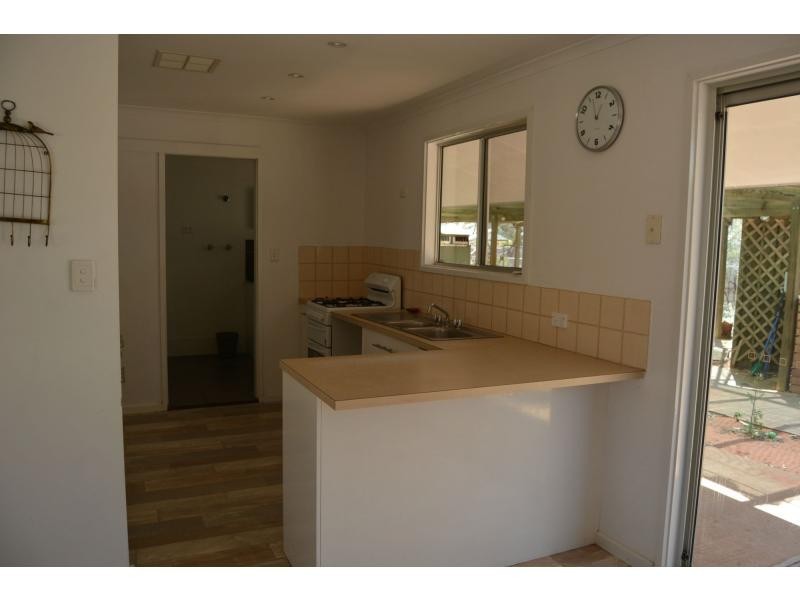 26 Wangianna Street, Roxby Downs SA 5725