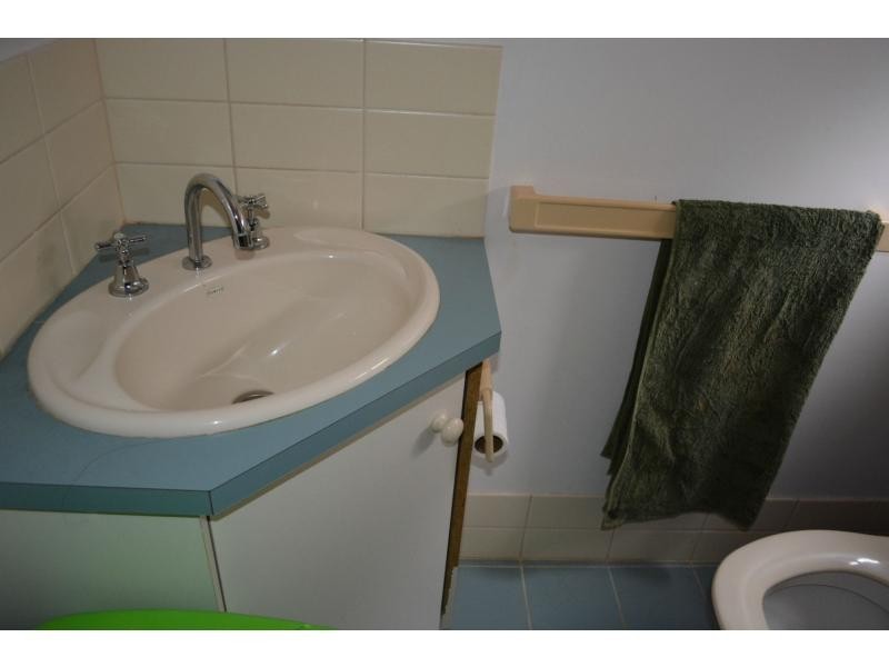 17 FINNISS STREET, Roxby Downs SA 5725