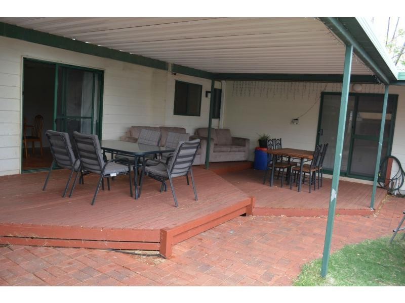 17 FINNISS STREET, Roxby Downs SA 5725