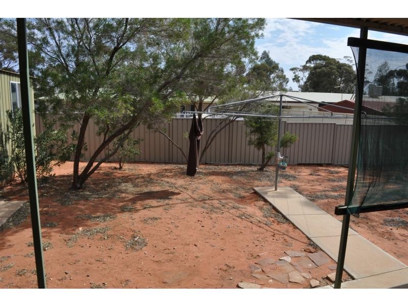 11 Mirra Street, Roxby Downs SA 5725