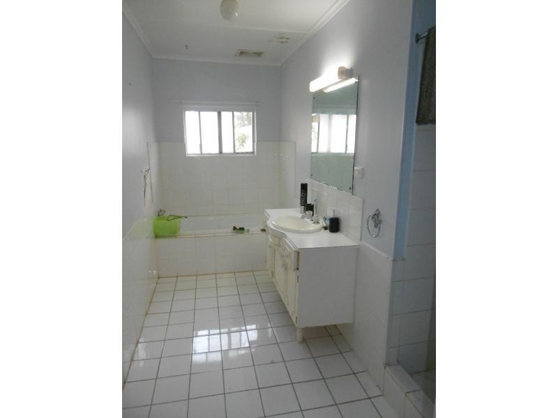 9 Dutton Street, Jamestown SA 5491