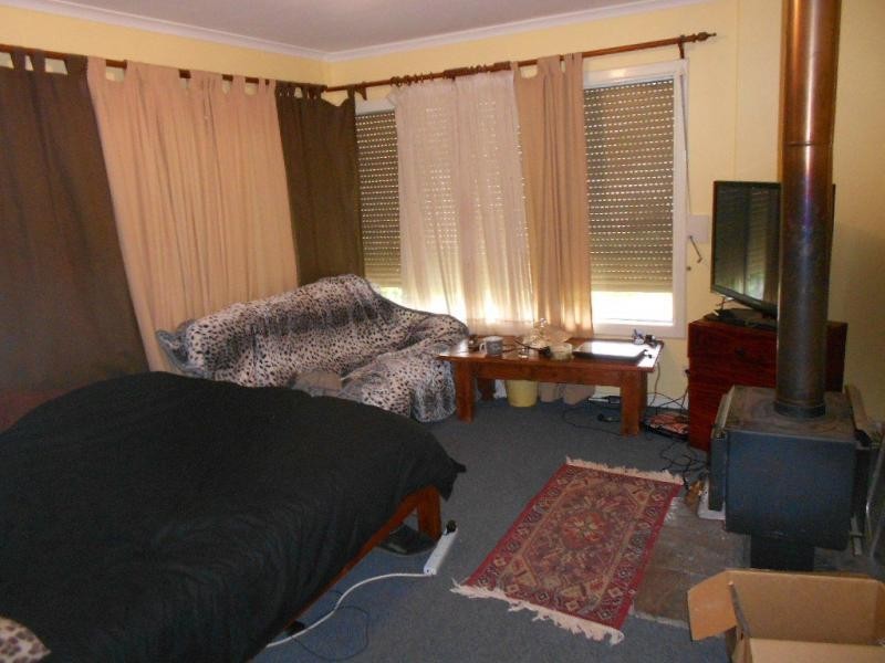 9 Dutton Street, Jamestown SA 5491