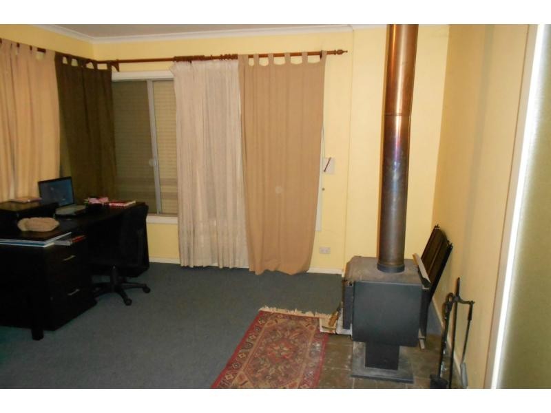 9 Dutton Street, Jamestown SA 5491