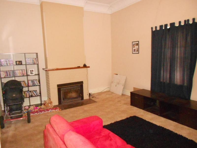 9 Dutton Street, Jamestown SA 5491