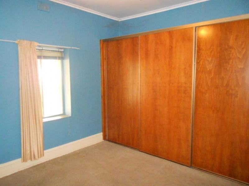 9 Dutton Street, Jamestown SA 5491