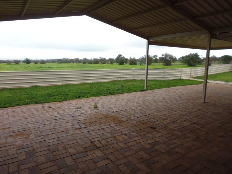 104 Scenic Drive, Napperby SA 5540