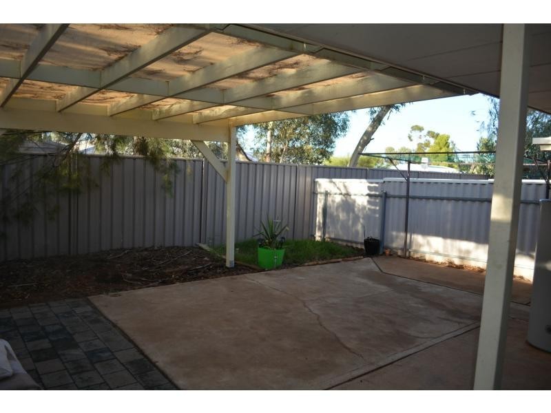 Unit 9/6 Phibbs Court, Roxby Downs SA 5725