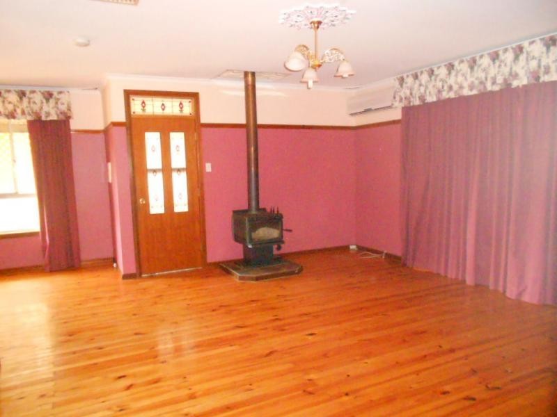 24 Myall Street, Roxby Downs SA 5725