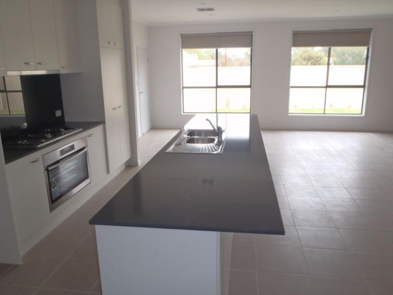 1 Boston Close, Jamestown SA 5491
