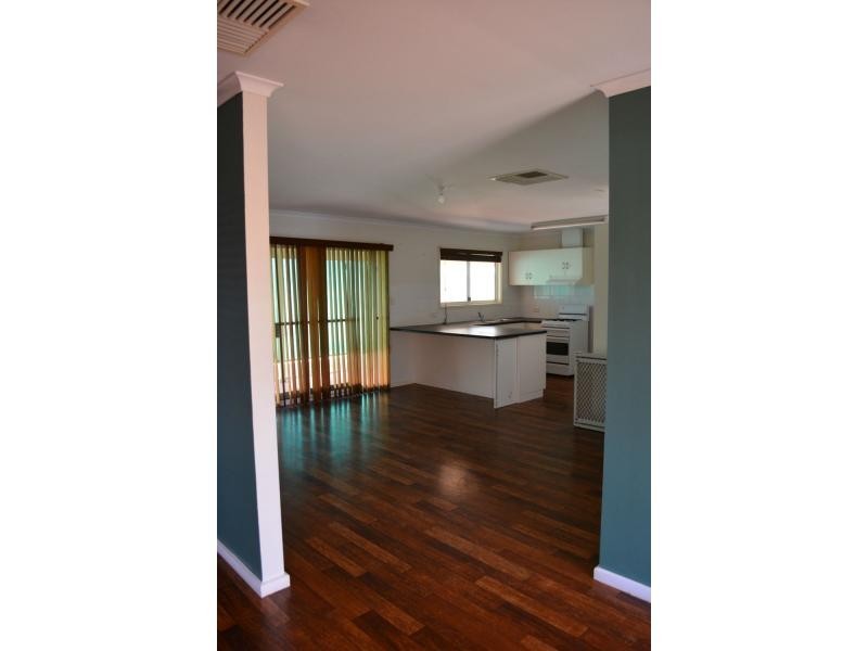 1 Grevillea Close, Roxby Downs SA 5725