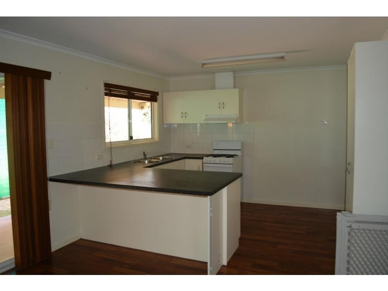 1 Grevillea Close, Roxby Downs SA 5725