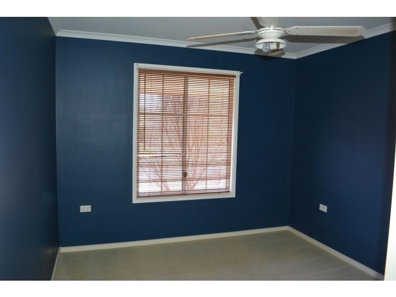 1 Grevillea Close, Roxby Downs SA 5725