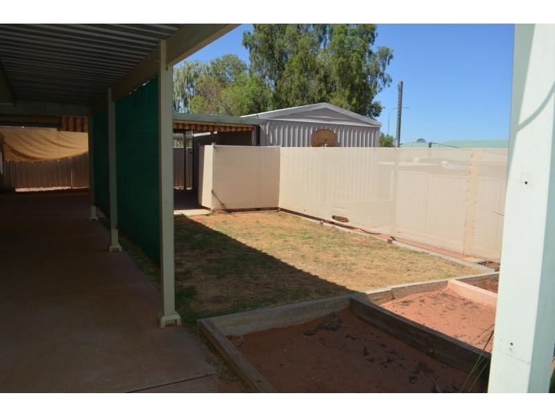 1 Grevillea Close, Roxby Downs SA 5725